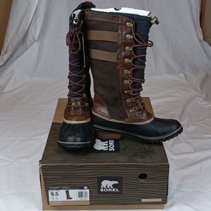 Women's Sorel Conquest Carly II snow boots, Sz 9.5